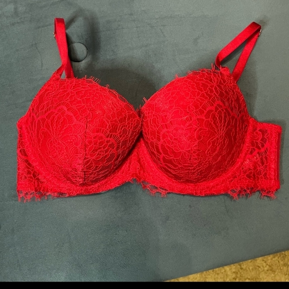 Victoria’s Secret Red Lace Dream Angels Lined Demi Bra size 32D - Picture 3 of 6